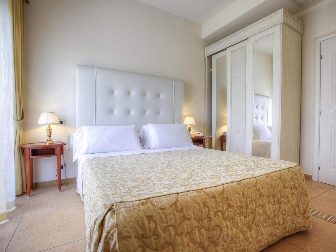 Hotel Nettuno Cervia Ngoại thất bức ảnh
