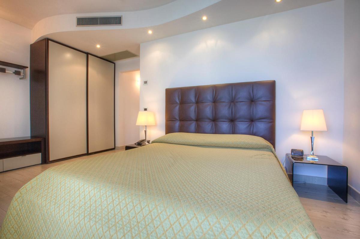 Hotel Nettuno Cervia Ngoại thất bức ảnh