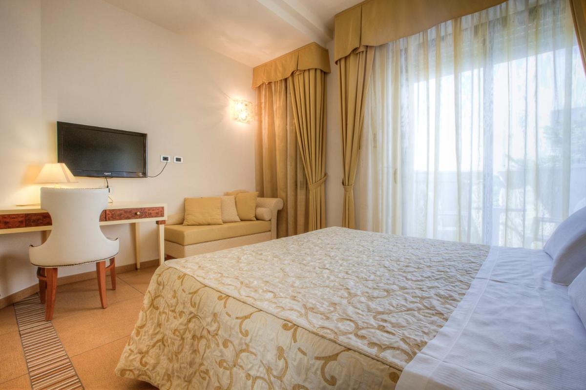 Hotel Nettuno Cervia Ngoại thất bức ảnh